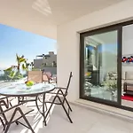 Modern Apartment With Pool In Benalmadena Ref 47