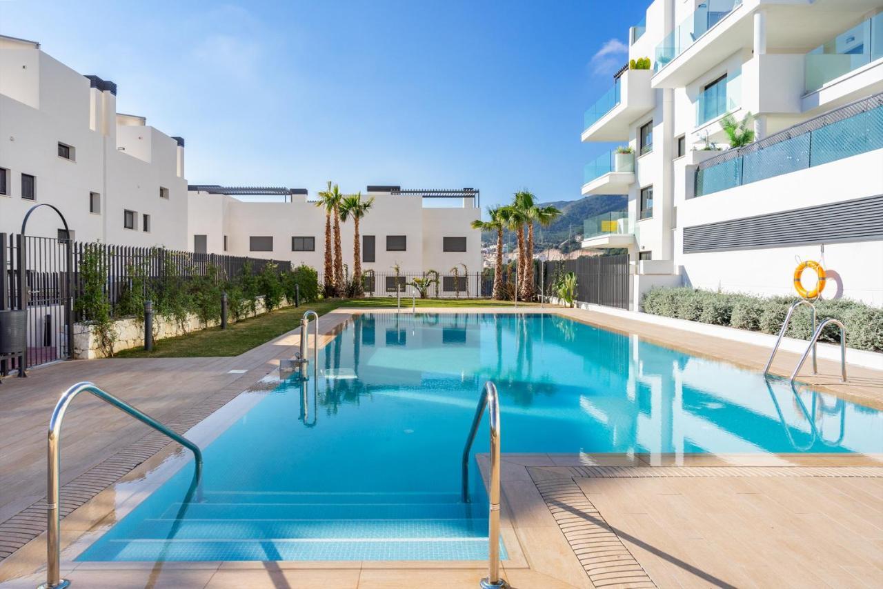 Modern With Pool In Ref 47 Apartment *