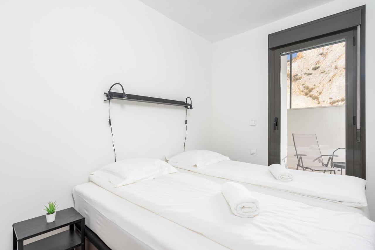 Apartment Modern With Pool In Ref 47